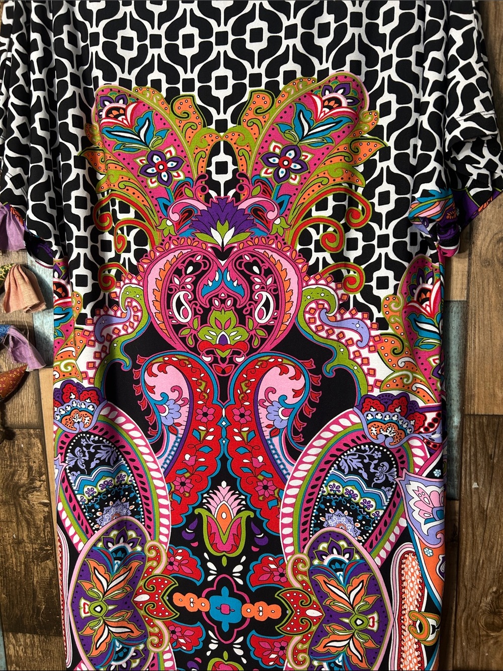 Ronni Nicole Black Multi Paisley & Geometric Shift Tunic - Picture 5 of 16